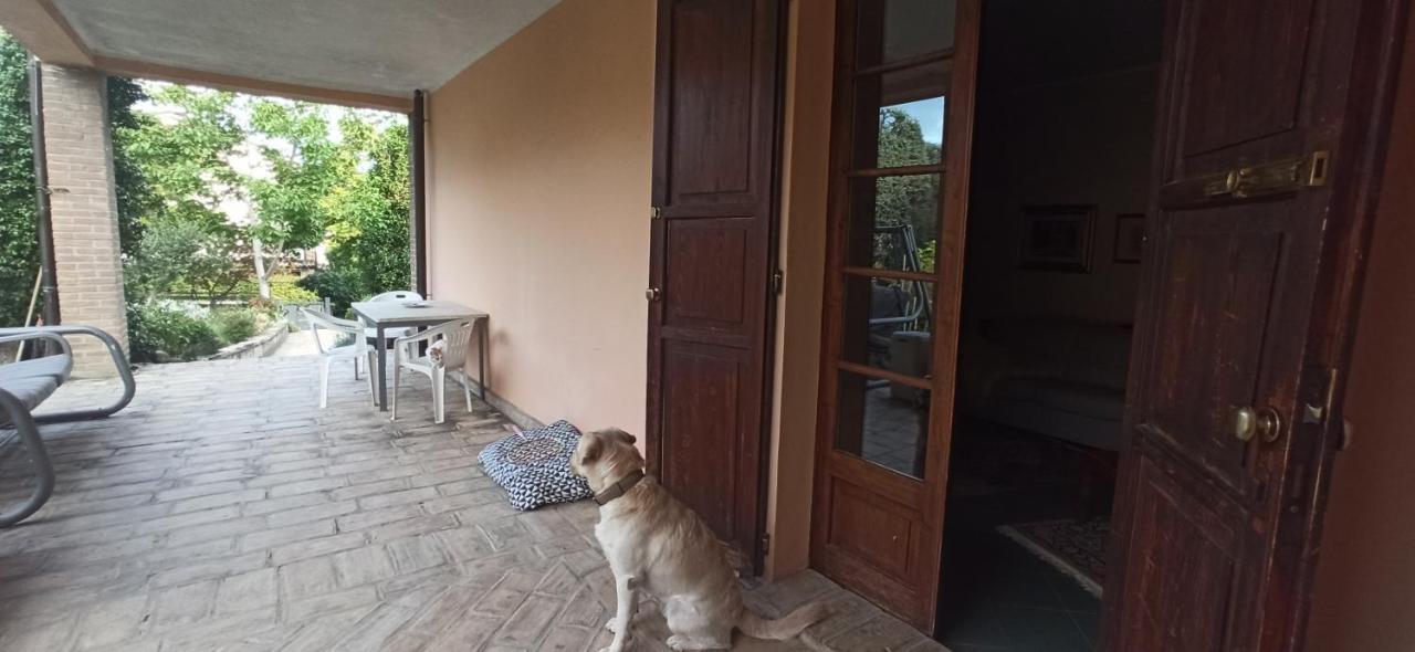 Casa Vincenzo 130 Mq Con Portico Ed Ingresso Esclusivo Dal Giardino Villa Felino Екстериор снимка